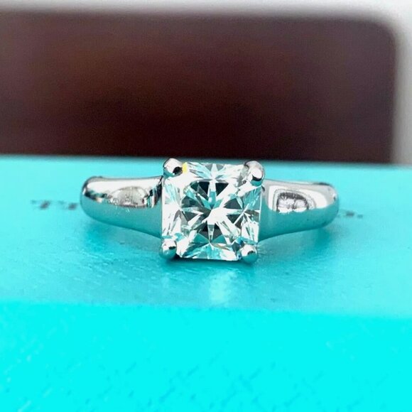 MINT! TIFFANY AND CO VVS 1CT++ PLATINUM WEDDING RING WITH BOX AND PAPER!! - Picture 7 of 10